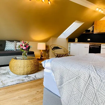 Apartment Ferien-Apartment Seewiesen - Mit Priv Strandzugang